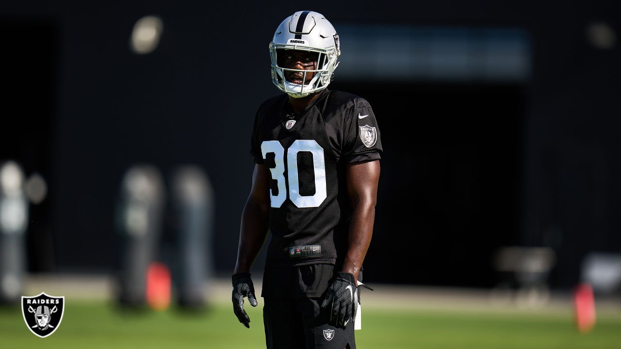 Mack Hollins making quite the impression on the Raiders' locker room