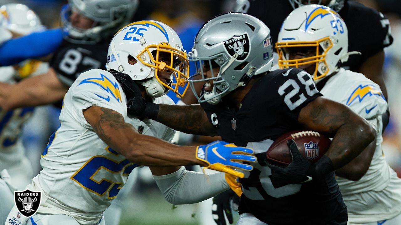 How could Raiders vs Chargers Week 18 become the worst fiasco for the NFL?