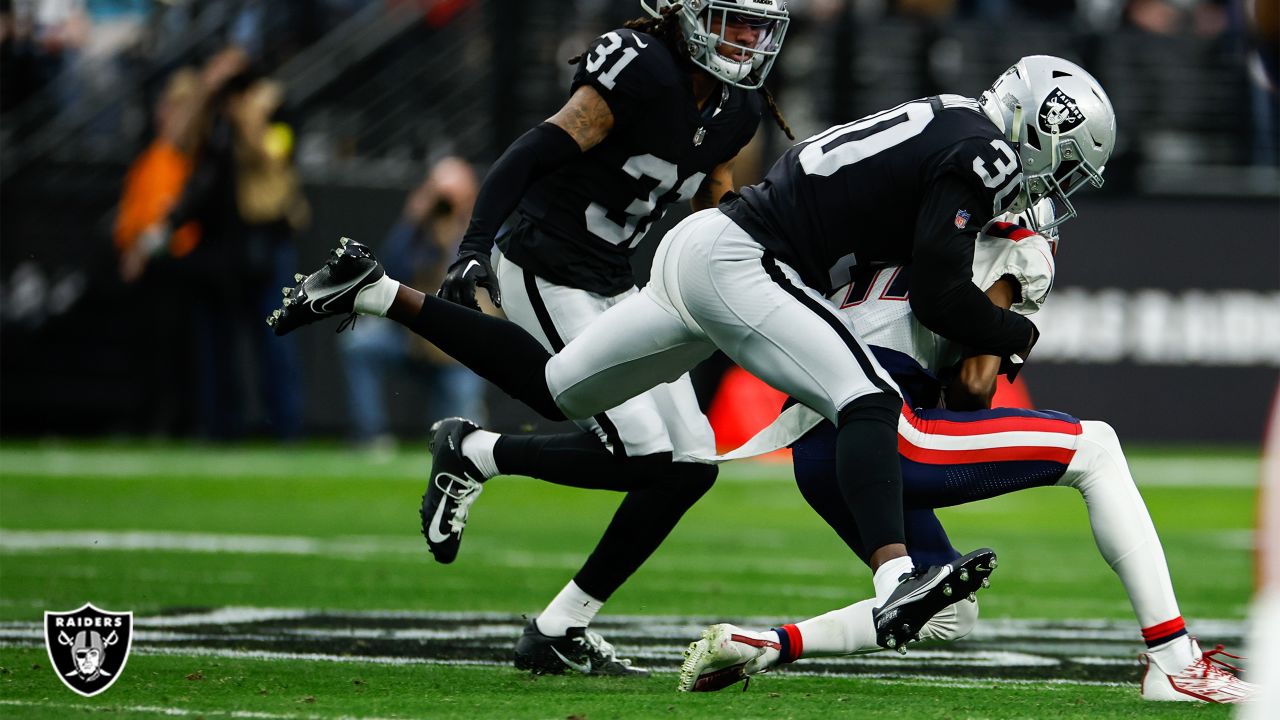 Raiders 30, Patriots 24: Las Vegas capitalizes on New England