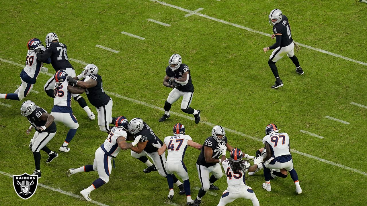 Quick Snap: The Raiders defense has their finest hour of the season against  the Broncos