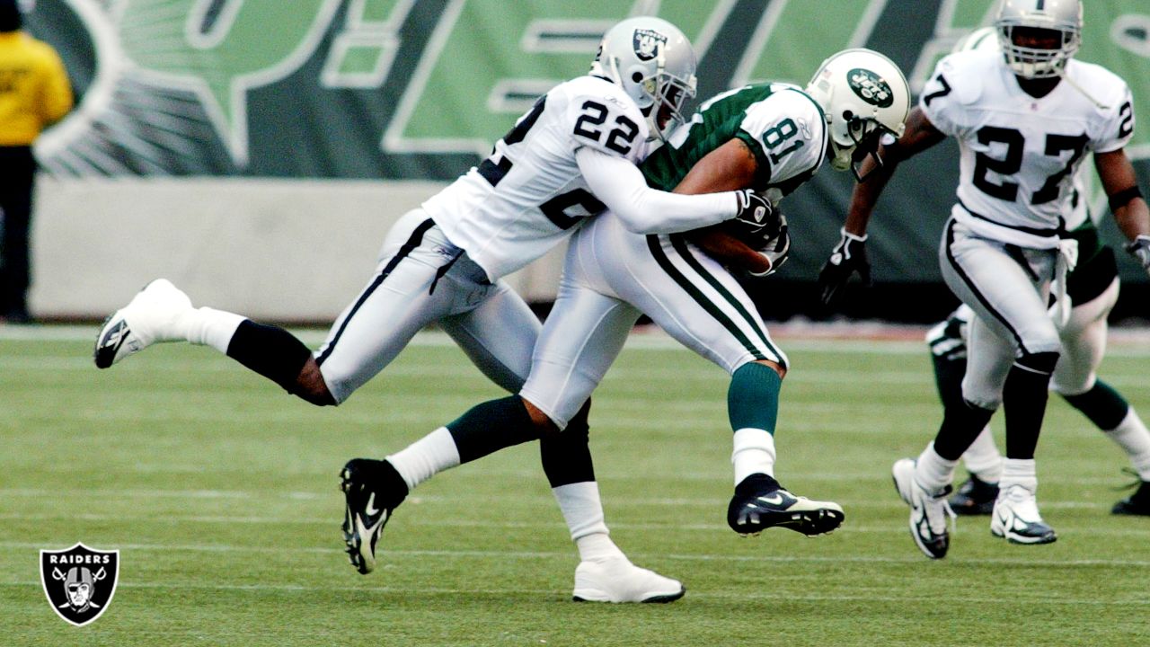 East Rutherford, New Jersey, USA. 24th Nov, 2019. Oakland Raiders defensive  end Clelin Ferrell (96) during a NFL game between the Oakland Raiders and  the New York Jets at MetLife Stadium in