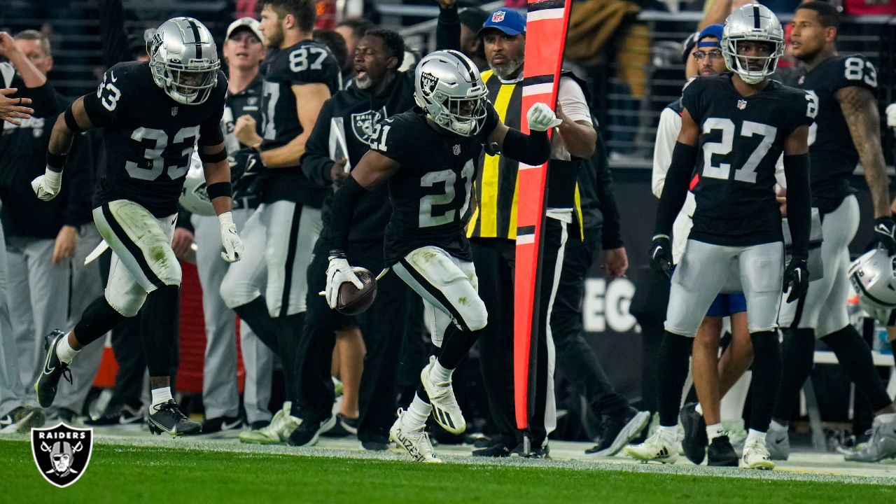 Davante Adams wearing a Tim Brown jersey predicting his future during  elementary school. : r/raiders