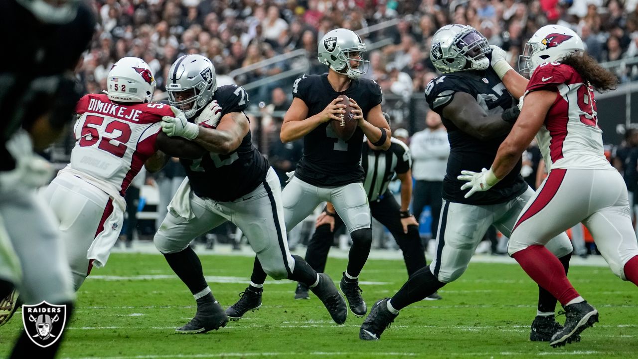 Cardinals' scoop-and-score stuns Raiders in overtime