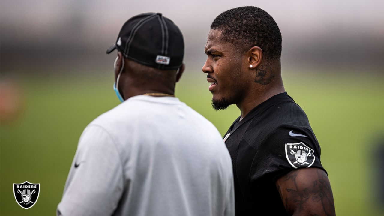 Raiders FB @celreece45 takes the field wearing an AL shirt underneath his  jersey. RIP Mr. Davi…