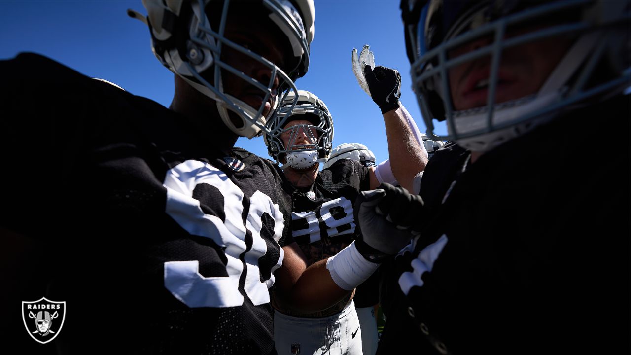 Las Vegas Raiders Week 1 Preview: Attacking Chargers passing defense -  Silver And Black Pride