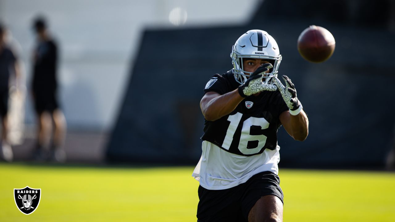 A year removed from draft hype, Raiders' Clelin Ferrell ready to 'cut  loose' - Las Vegas Sun News