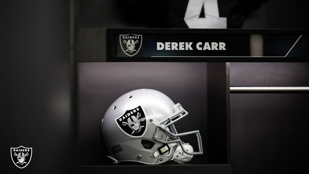 Derek Carr Las Vegas Raiders 15'' x 18'' Plaque