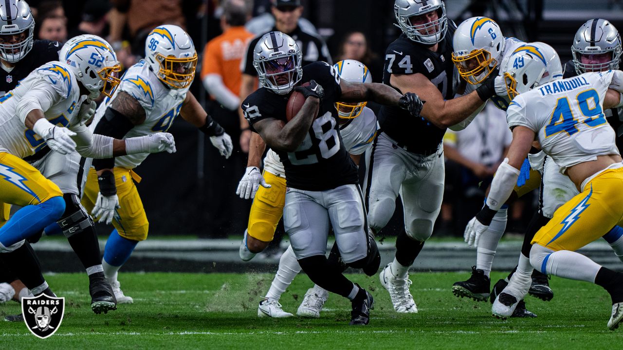 AFC West, Week 1 – Chargers Defeat Raiders, 24-19 – Los Angeles Sentinel