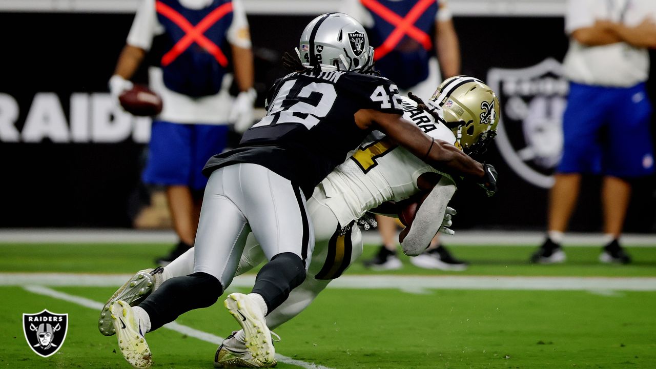 New Orleans Saints running back Alvin Kamara (41) scores a touchdown  against the Las Vegas Raid …