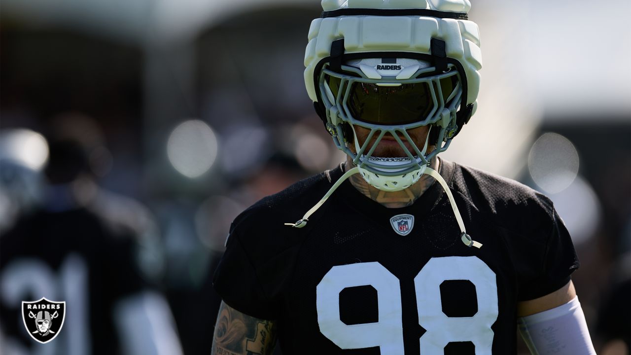 Las Vegas Raiders wide receiver Henry Ruggs III makes a catch during an NFL  football practice Saturday, July 31, 2021, in Henderson, Nev. (AP  Photo/David Becker Stock Photo - Alamy