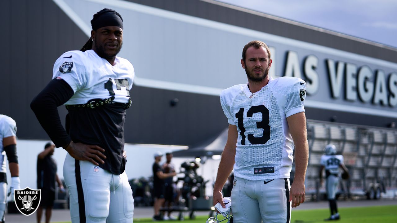 Maxx Crosby gets physical in Raiders' spirited first practice of training  camp in pads - The Athletic