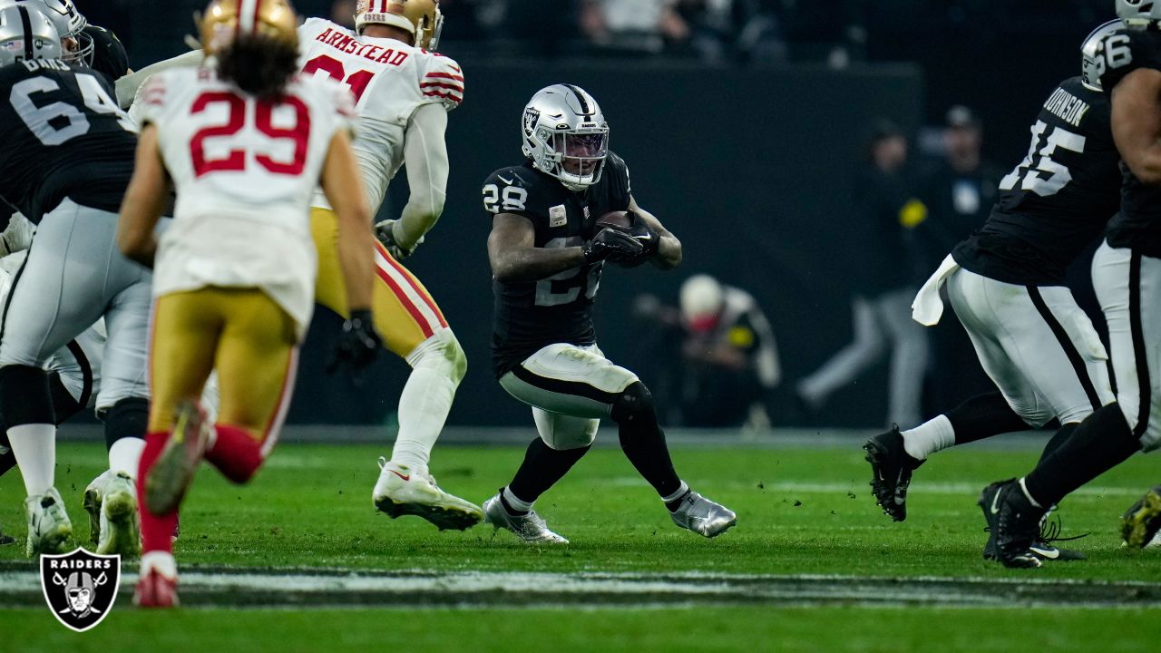 No snarls as Raiders host first NFL game with vaccination checks