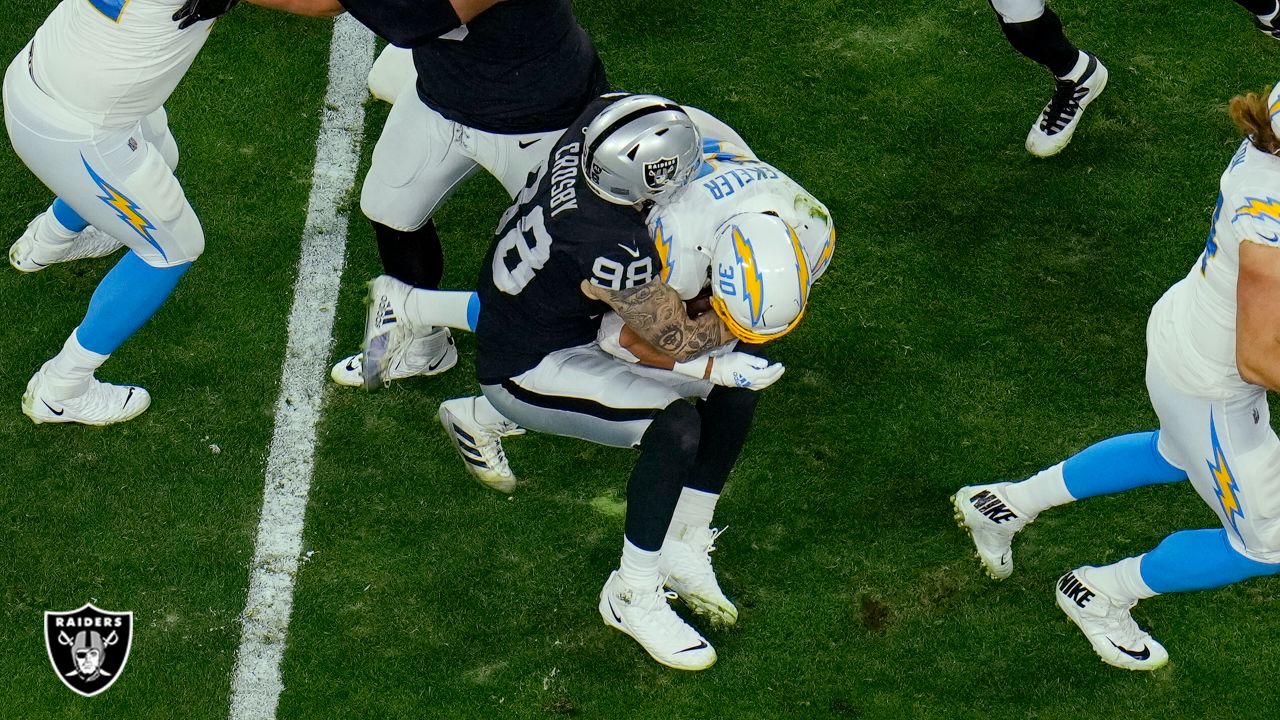 NFL on X: Los Angeles @Chargers vs. Las Vegas @Raiders. Week 18