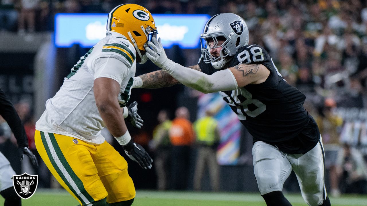 AFC defensive end Maxx Crosby of the Las Vegas Raiders (98) in coverage  against the NFC