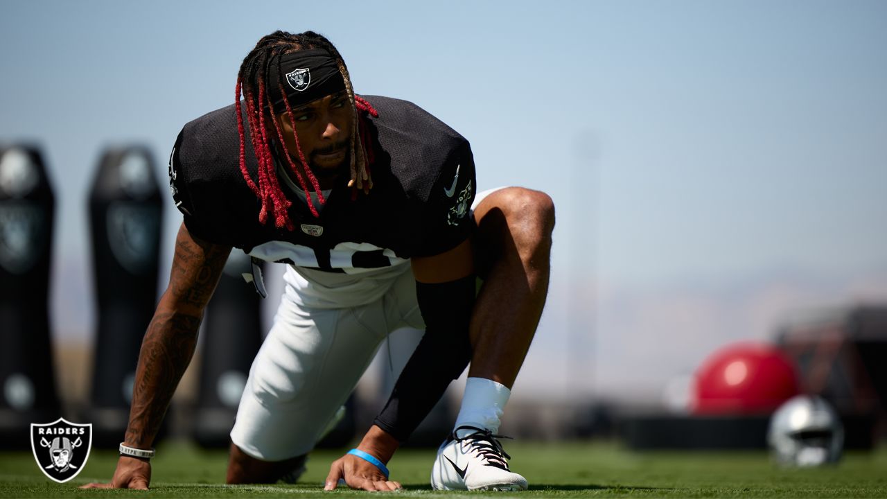 Safety Isaiah Pola-Mao of the Las Vegas Raiders celebrates with News  Photo - Getty Images