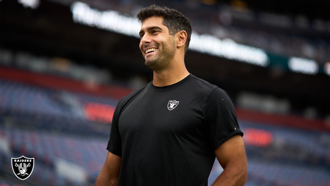 Jimmy Garoppolo wins over new Raiders teammates with late-game grit - ESPN  - Las Vegas Raiders Blog- ESPN