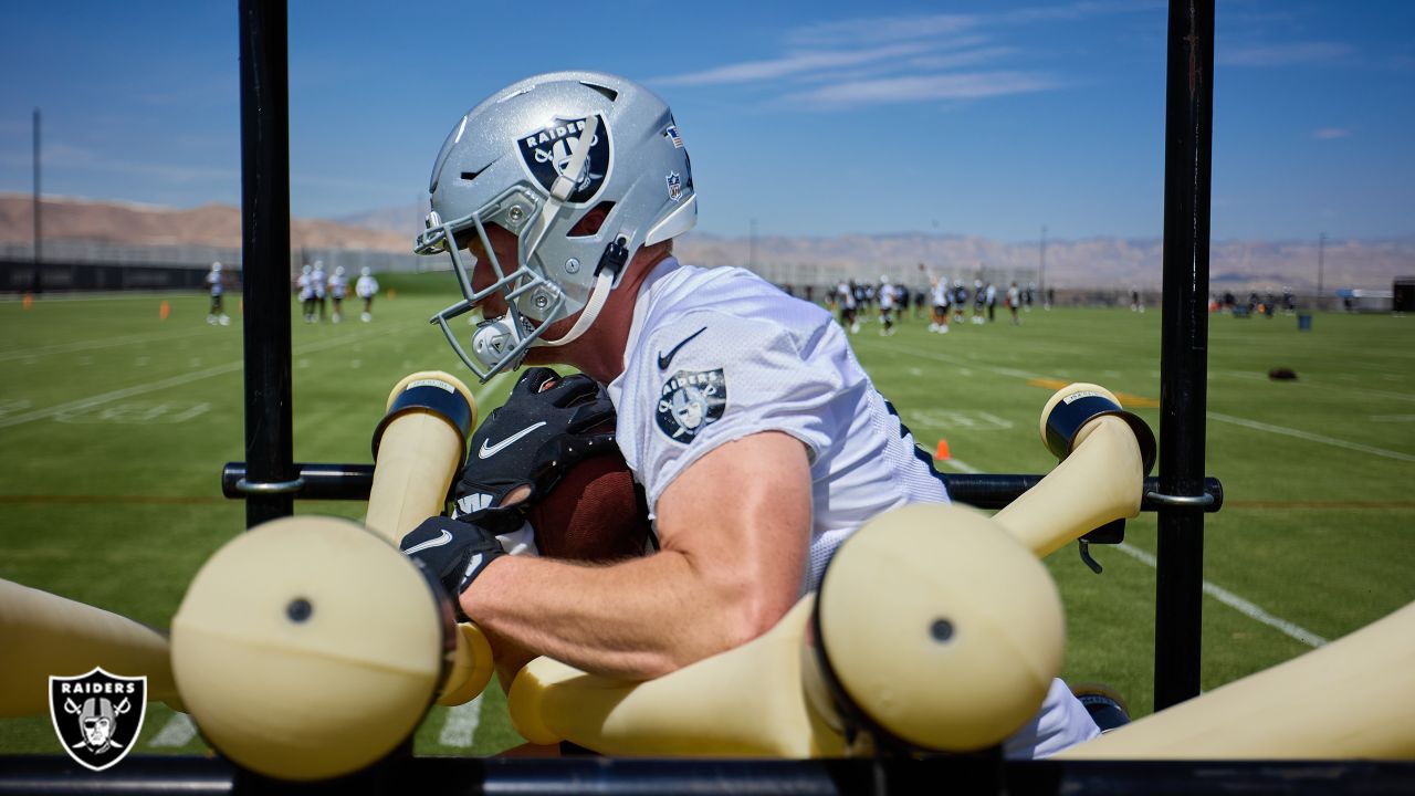 Las Vegas Raiders Sign Former Penn State TE Nick Bowers to Exclusive-Rights  Tender