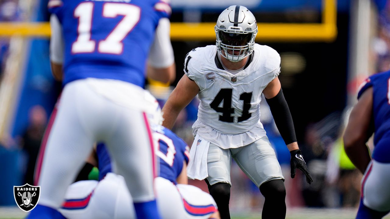 Raiders news: Las Vegas signs linebacker Robert Spillane - Silver