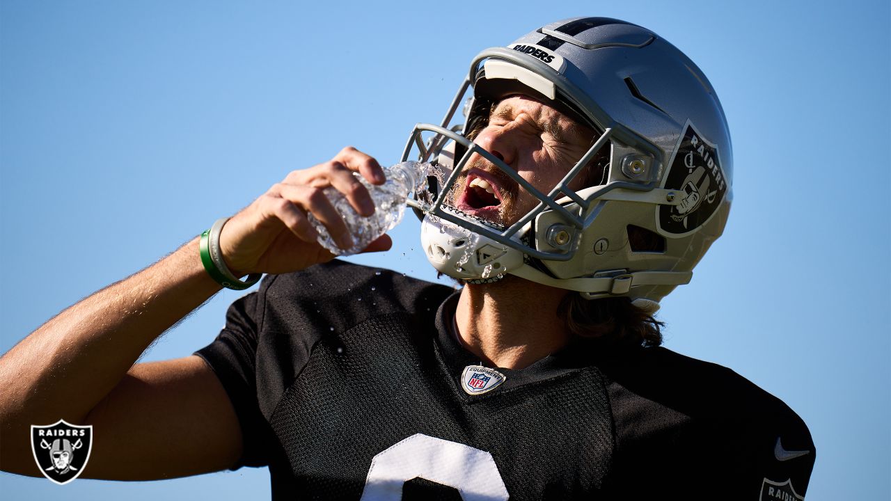 Raiders Mailbag: How Derek Carr and Marcus Mariota can co-exist