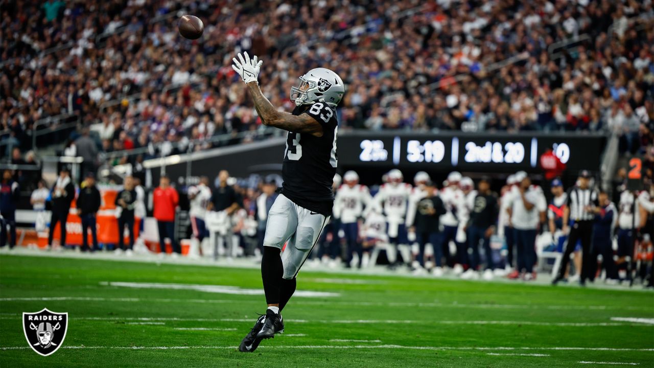 Raiders shock Patriots with stunning 48-yard defensive touchdown