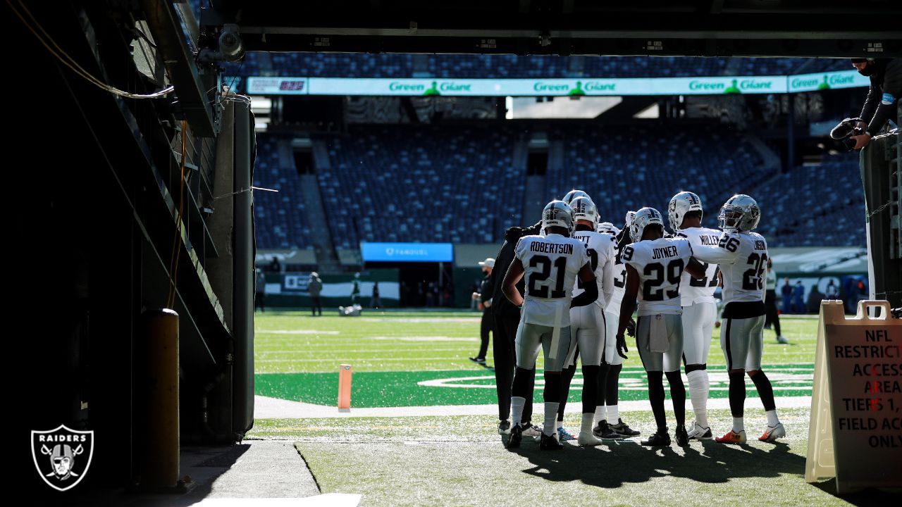 Raiders at Jets: How to watch the Silver and Black at MetLife Stadium