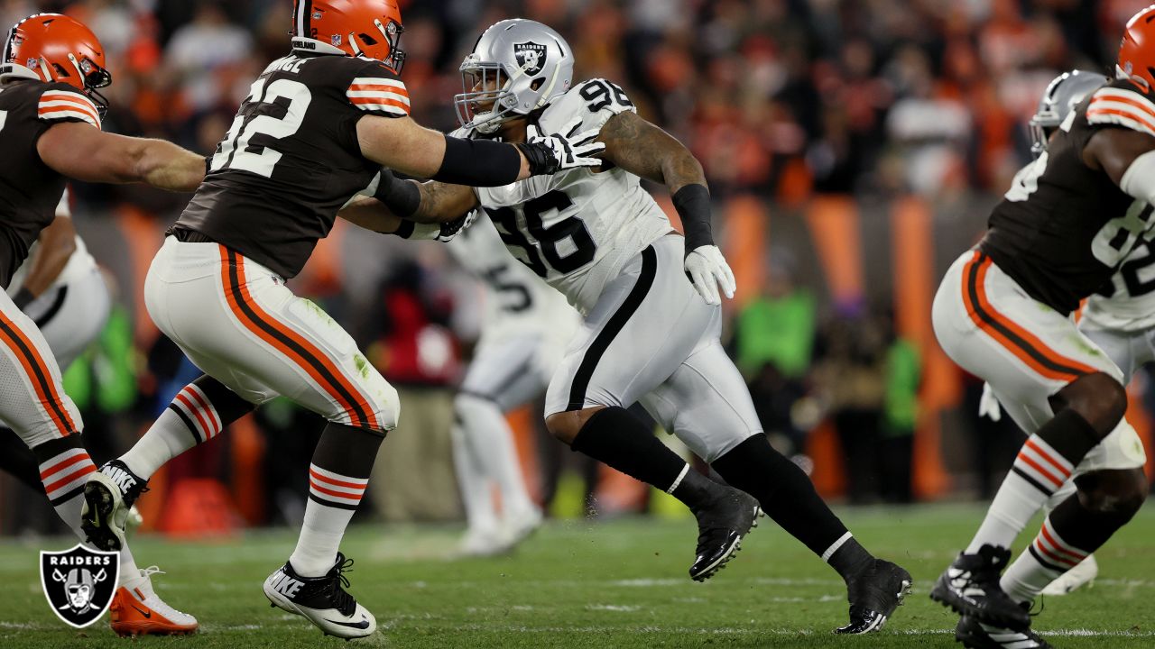 Watch: Raiders Maxx Crosby got emotional on journey from rehab to Pro Bowl