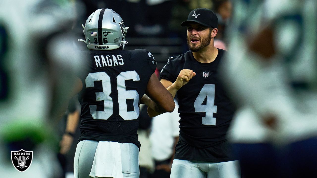 Raiders Josh Jacobs, Derek Carr make top 50 in NFL merchandise sales