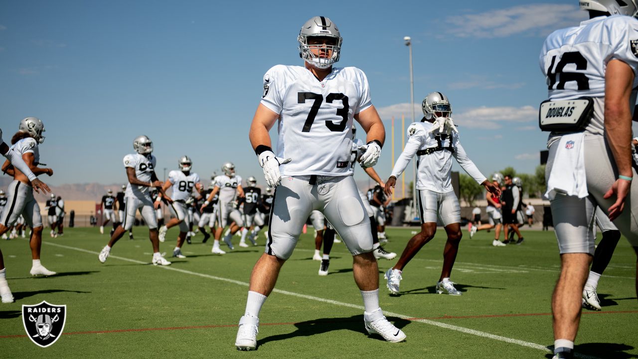 Raiders' 2022 slow start on offensive line shows the 2023 unit can get  going soon - A to Z Sports