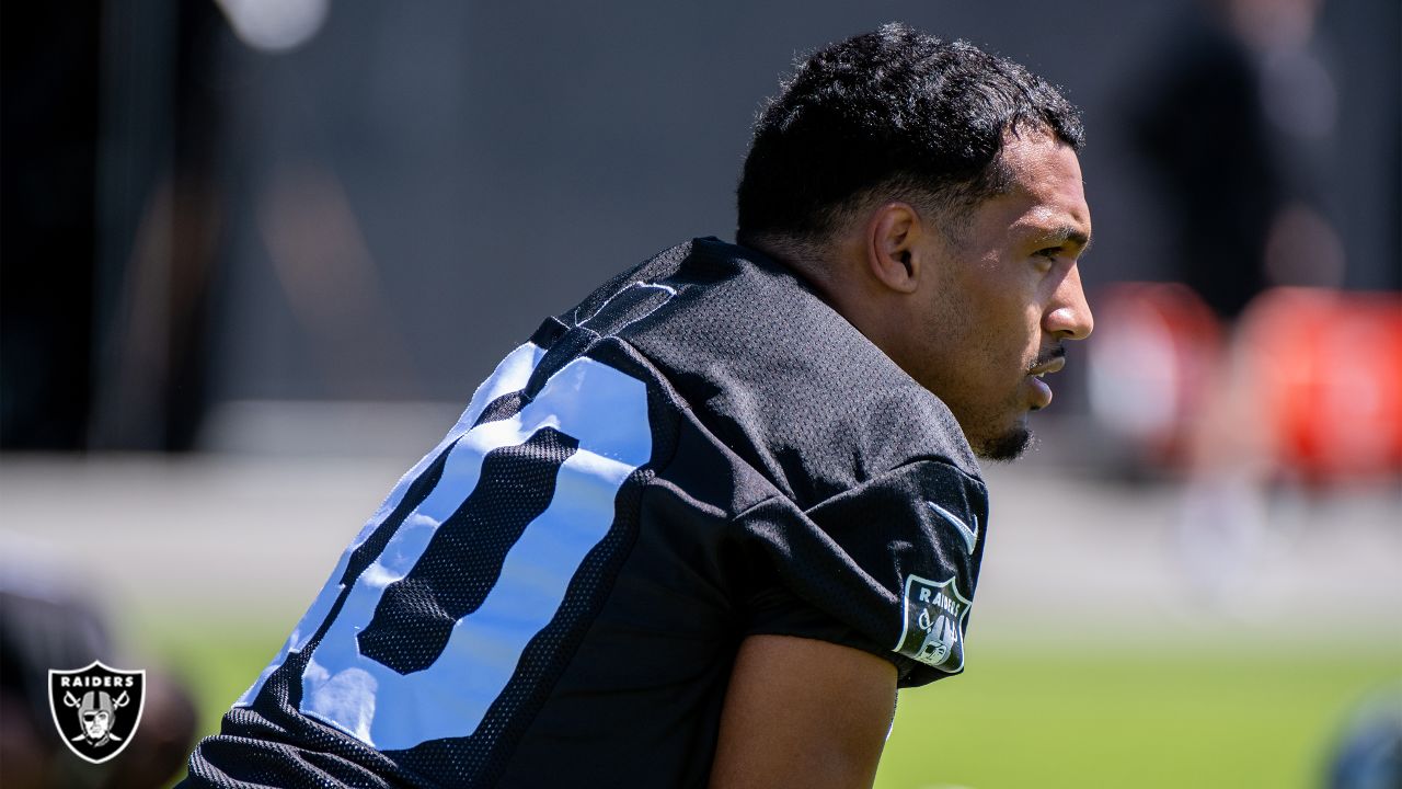 NASHVILLE, TN - SEPTEMBER 25: Las Vegas Raiders safety Isaiah Pola-Mao (20)  stands on the sidelines in the game between the Tennessee Titans and the  Las Vegas Raiders on September 25, 2022