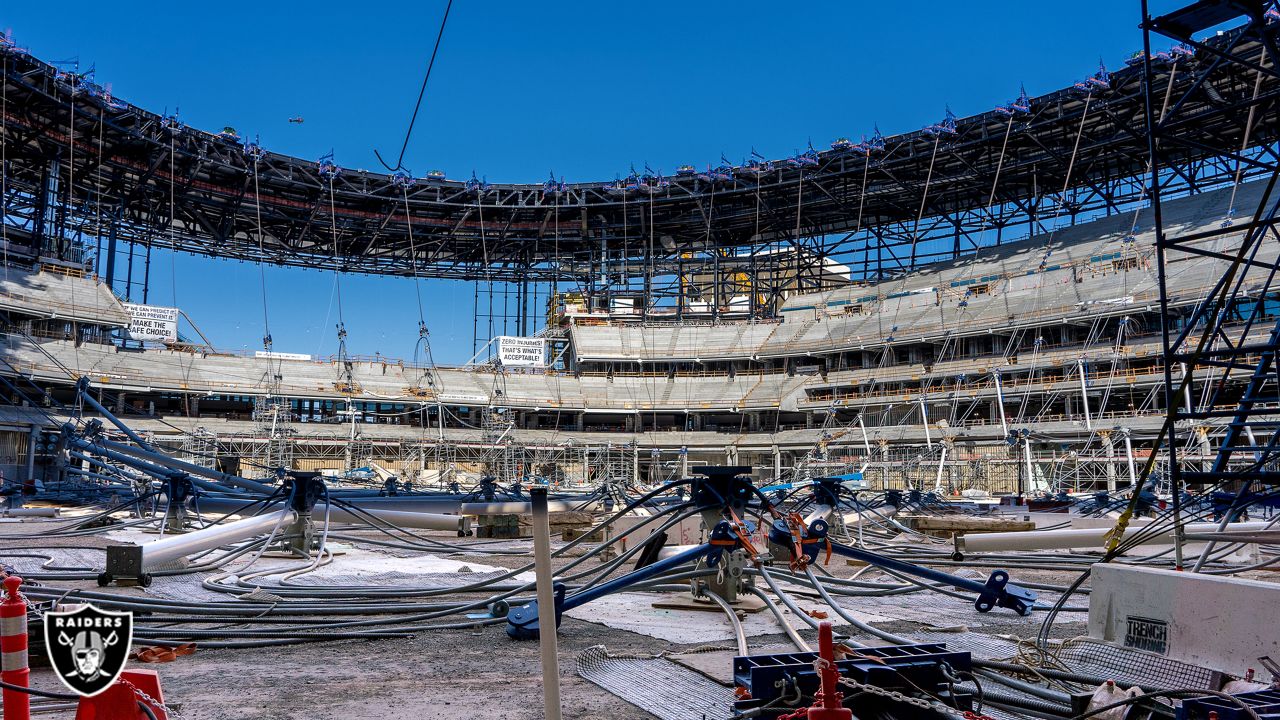 SoFi Stadium, Chargers and Rams host official ribbon-cutting