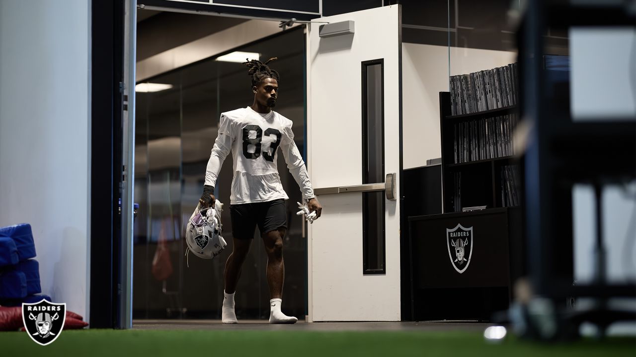 Las Vegas Raiders quarterback Chase Garbers during practice at the NFL  football team's practice facility Thursday, June 2, 2022, in Henderson,  Nev. (AP Photo/John Locher Stock Photo - Alamy