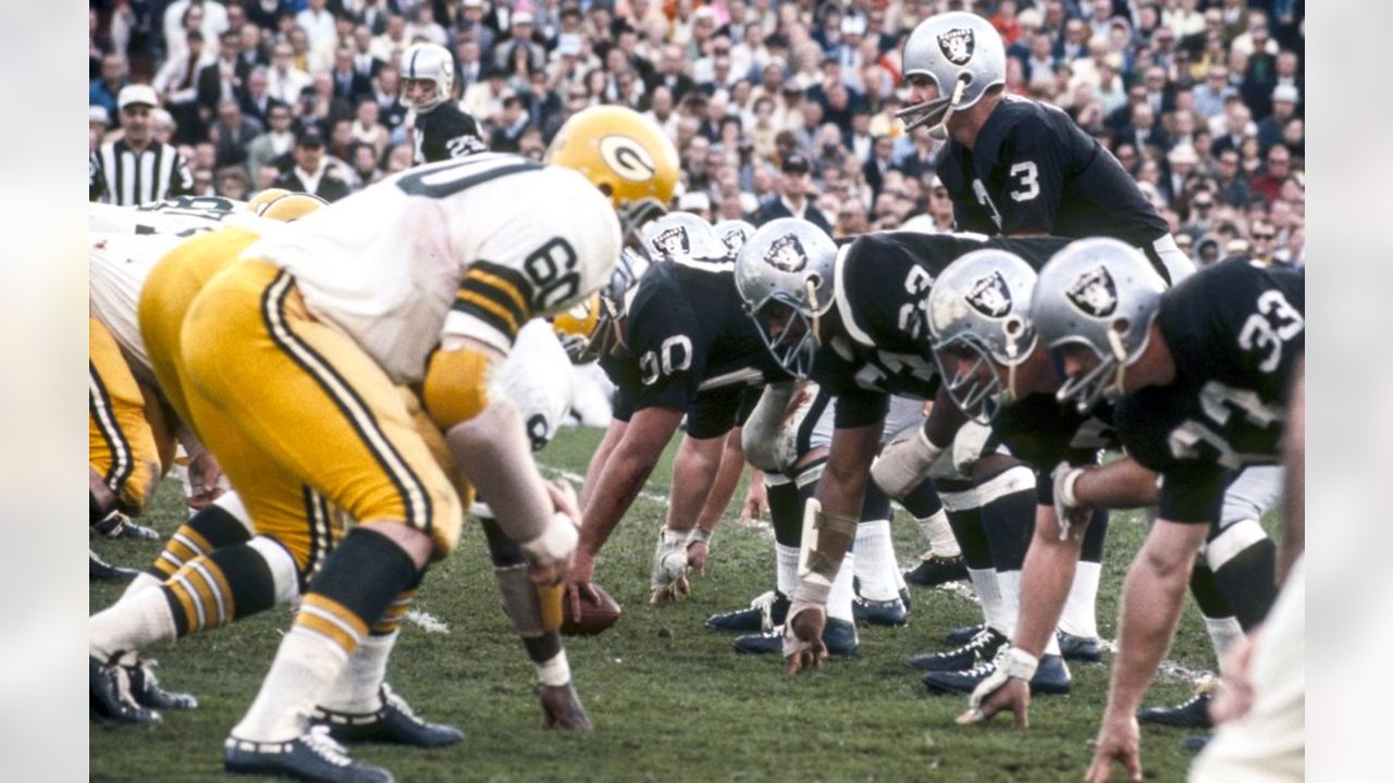 Super Bowl II: How Packers handily defeated Raiders - Sports Illustrated  Vault