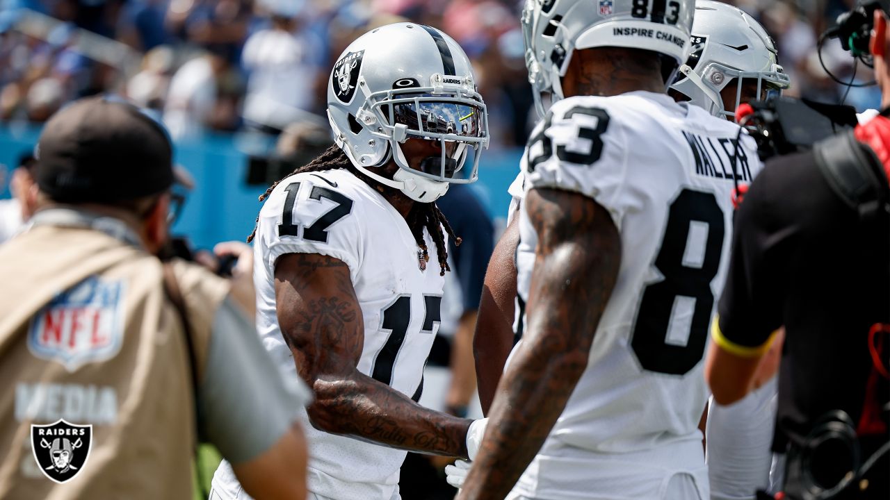 Halftime Report: Davante Adams finds the end zone in third straight game  for Raiders