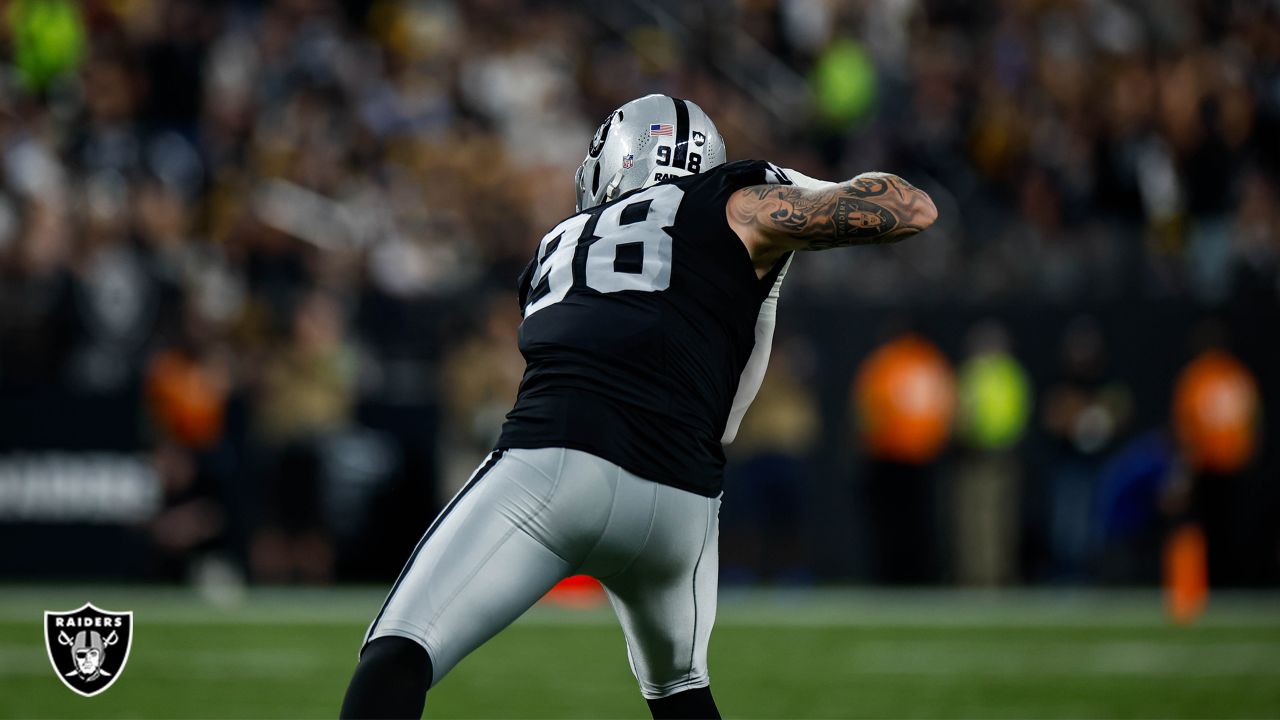 Comeback falls short as Raiders fall to Steelers, 23-18