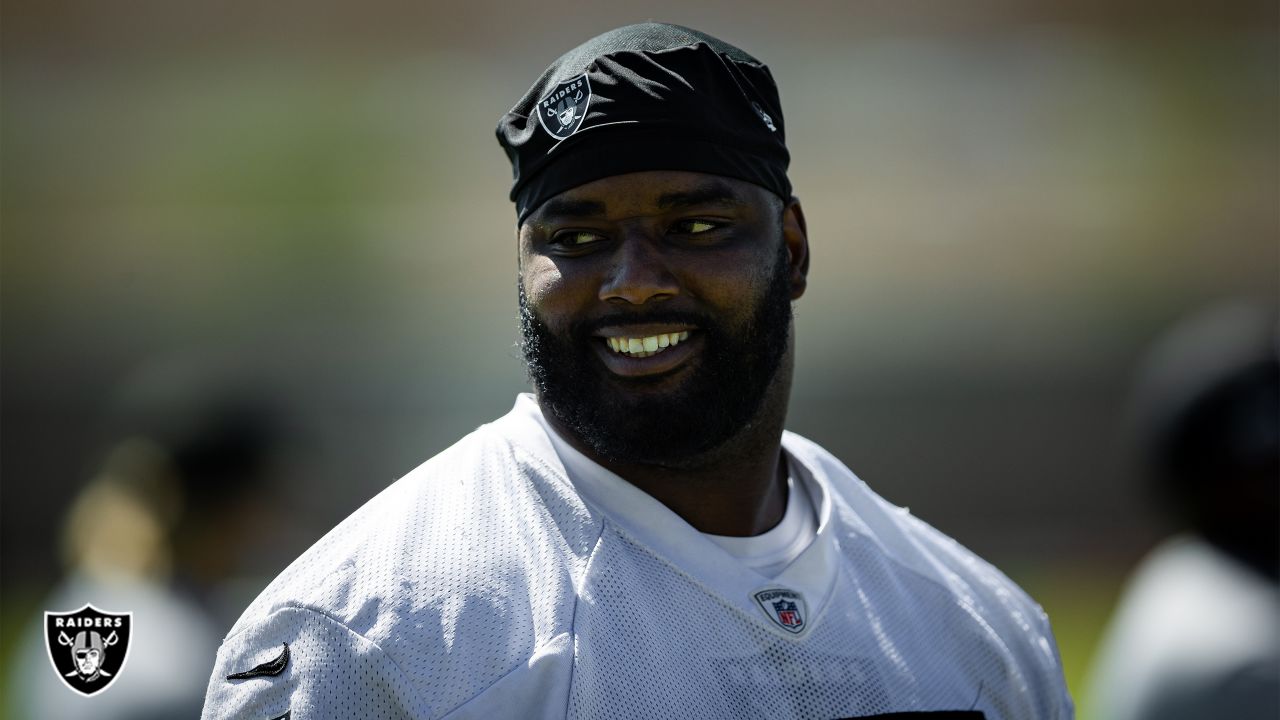 Raiders rookies Ruggs, Edwards not fazed by expectations