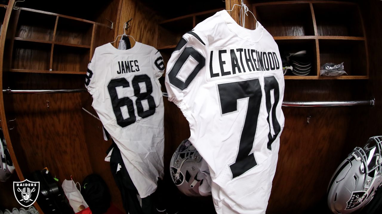 Pregame photos: Broncos arrive and prepare for Week 14 game vs. Chiefs