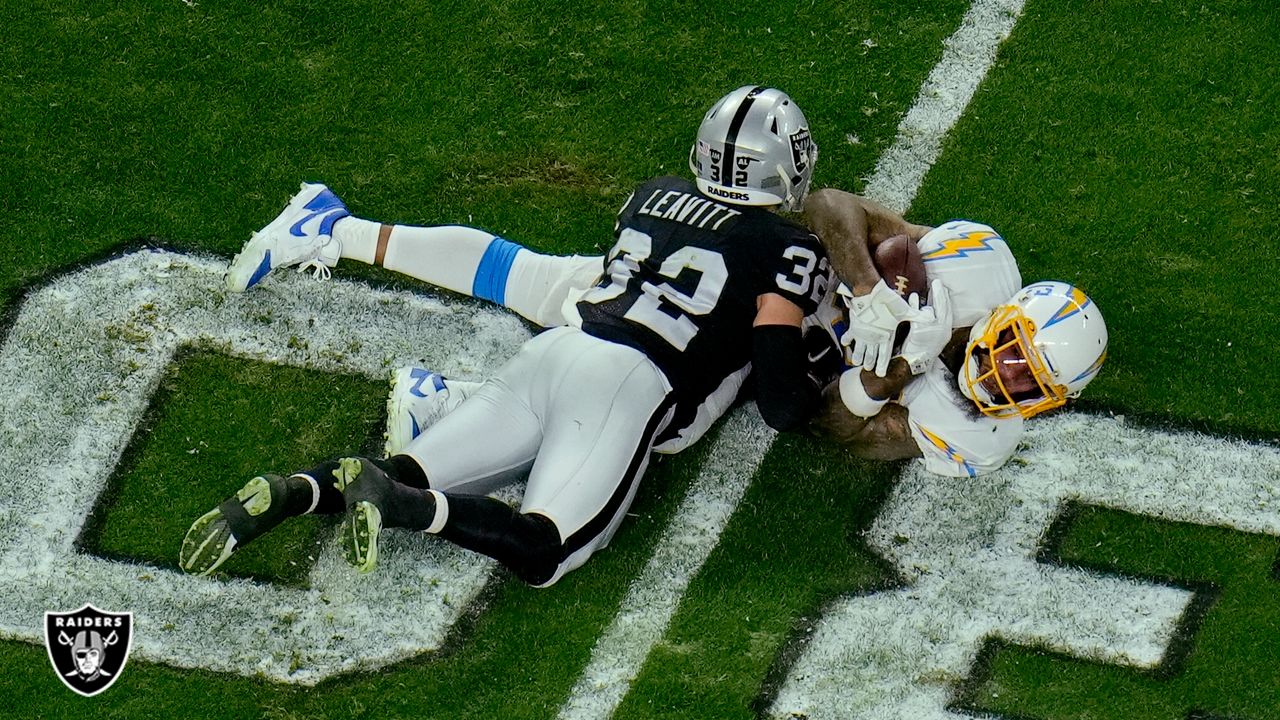 Top Shots: Raiders vs. Chargers - Week 18