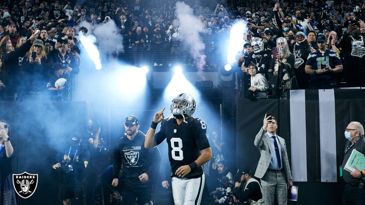 Derek Carr On Chances Raiders Make A Playoff Run: 'Crazier Things