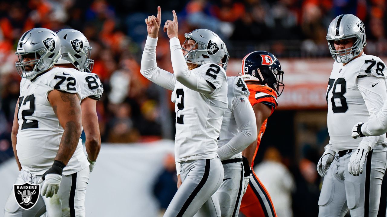 Las Vegas Raiders defensive end Maxx Crosby (98) lines up against the  Denver Broncos during an NFL football game Sunday, Sept. 10, 2023, in  Denver. (AP Photo/Jack Dempsey Stock Photo - Alamy