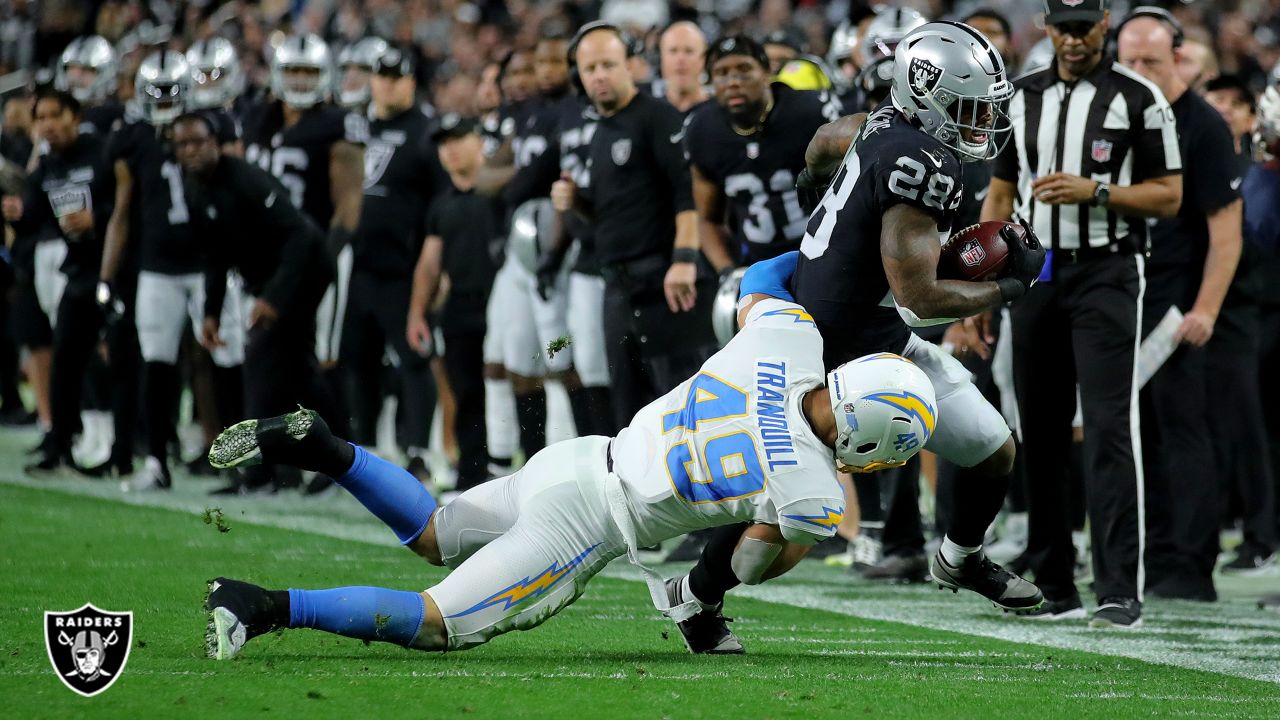 Chargers vs Raiders final score: Las Vegas falls short, 24-19 - Silver And  Black Pride