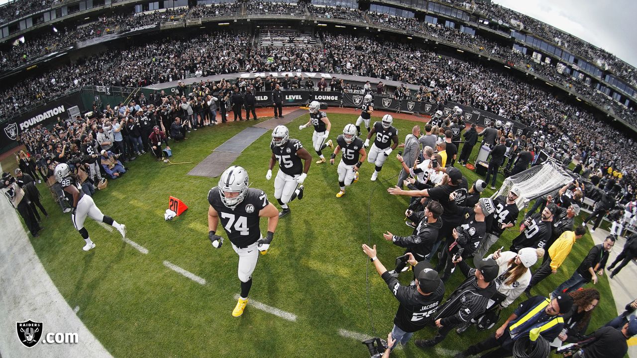 Jaguars vs. Raiders: The Autumn Wind blows one last time at Oakland-Alameda  Coliseum