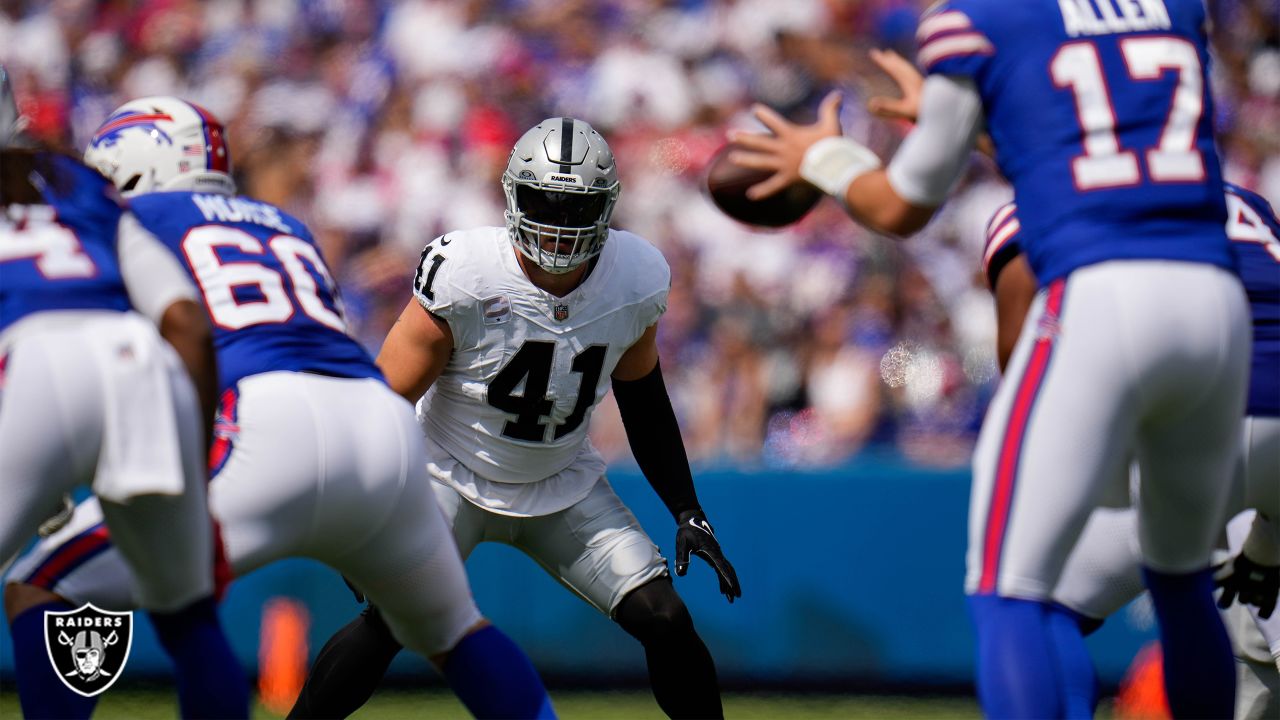 Photos: Pregame at Highmark Stadium ahead of Bills vs. Packers