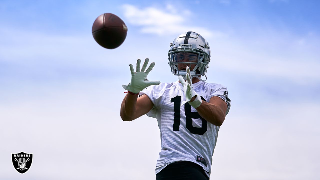 2021 Position Battle: Darren Waller once again leads a talented group of  Raiders pass catchers