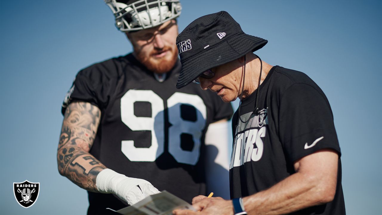 Is Richie Incognito addition a contradiction to Raiders recent 'boy scouts'  approach? Is he worth the potential risk? It's complicated - Silver And  Black Pride