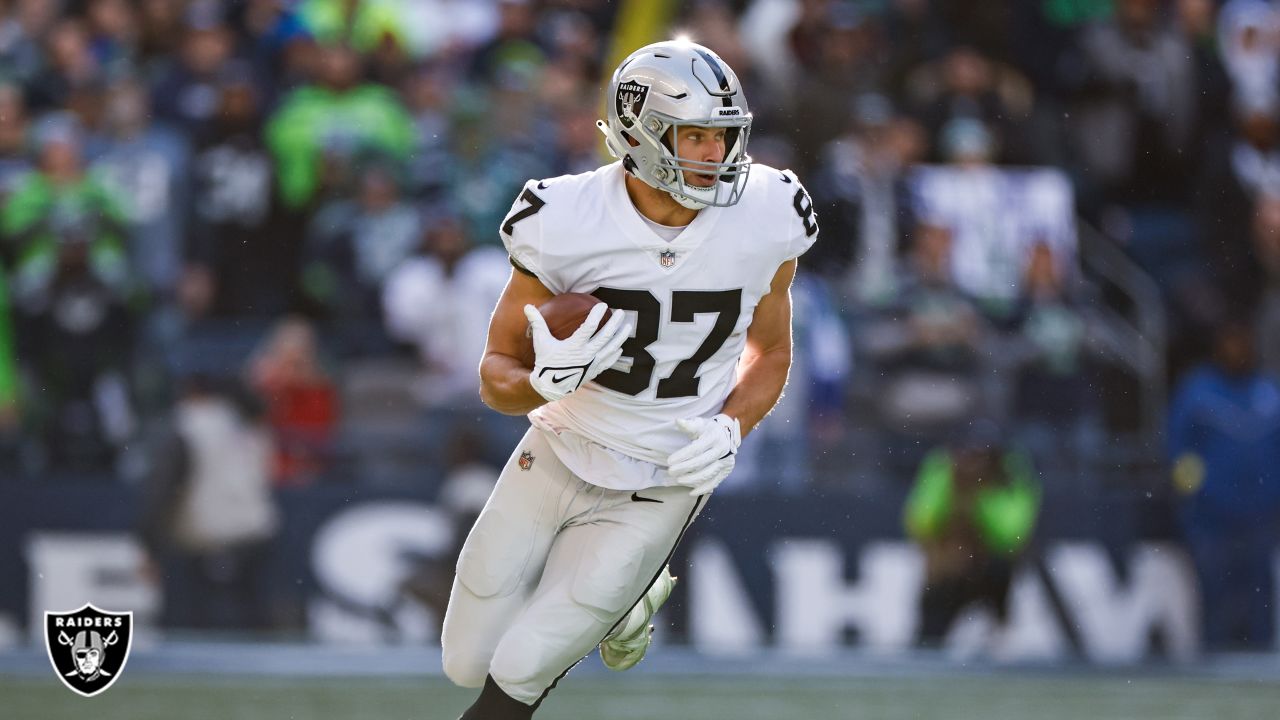 Indianapolis, Indiana, USA. 02nd Jan, 2022. Las Vegas Raiders running back  Josh Jacobs (28) runs with the ball as Indianapolis Colts defensive back  Rock Ya-Sin (26) attempts to make the tackle during