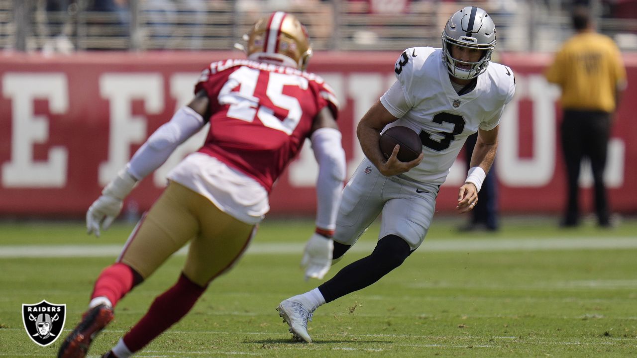 49ers use QB platoon to beat Raiders 34-10