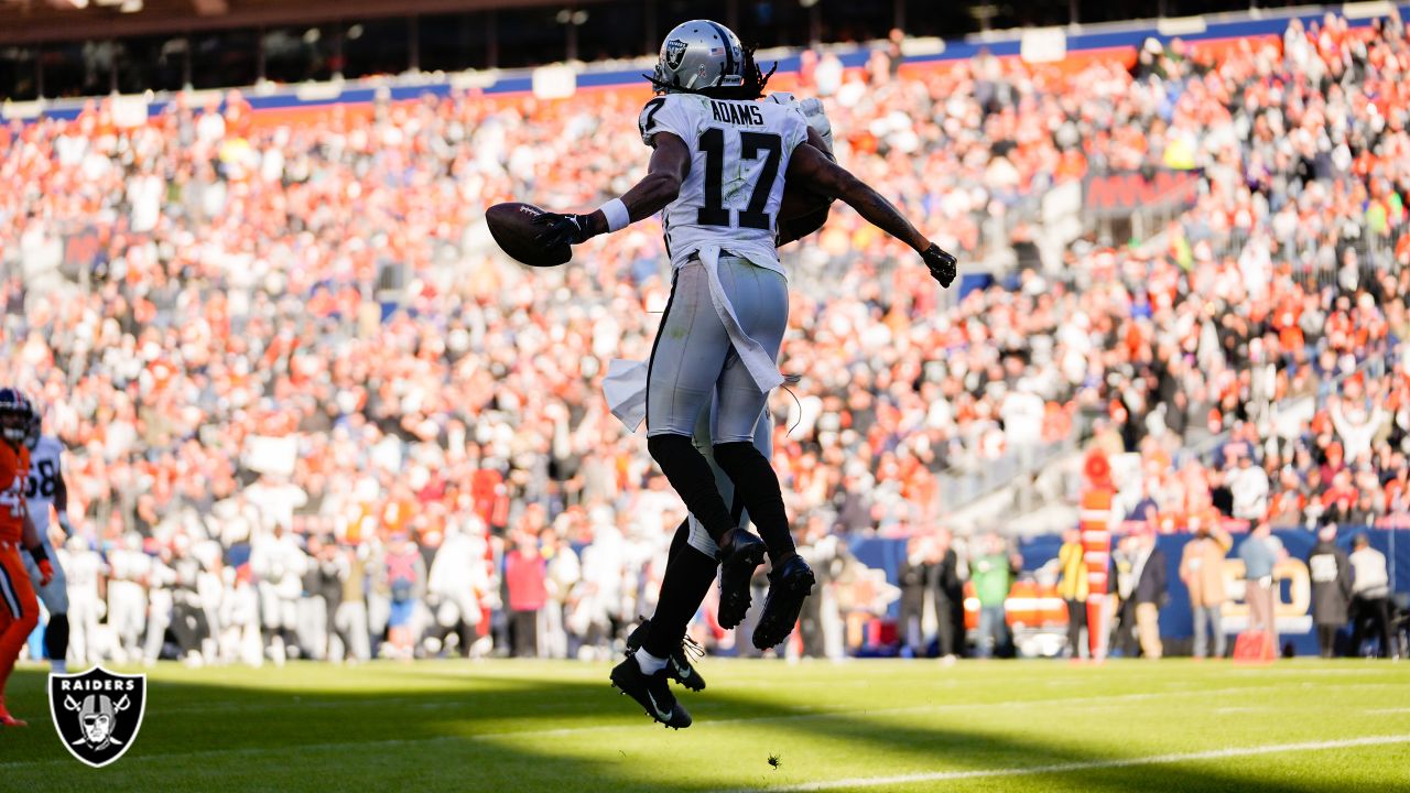 Davante Adams' monster day ends with Raiders' overtime winner vs. Broncos