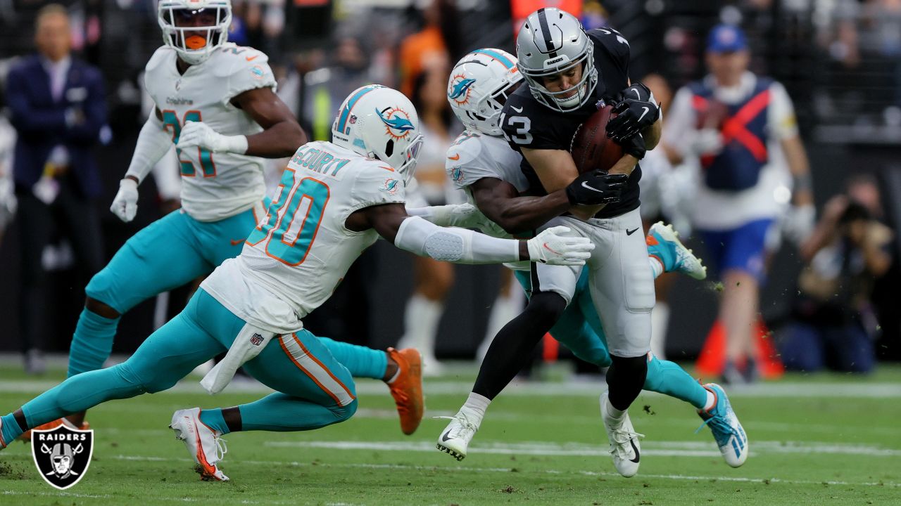 Quick Snap: Raiders beat Miami Dolphins in another overtime thriller at  Allegiant Stadium