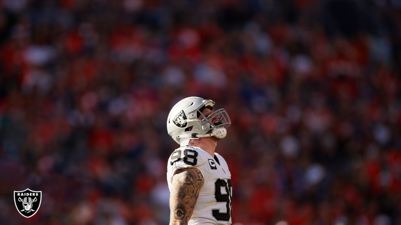 Las Vegas Raiders defensive end Maxx Crosby (98) during the first half of  an NFL football game against the Chicago Bears, Sunday, Oct. 10, 2021, in Las  Vegas. (AP Photo/Rick Scuteri Stock