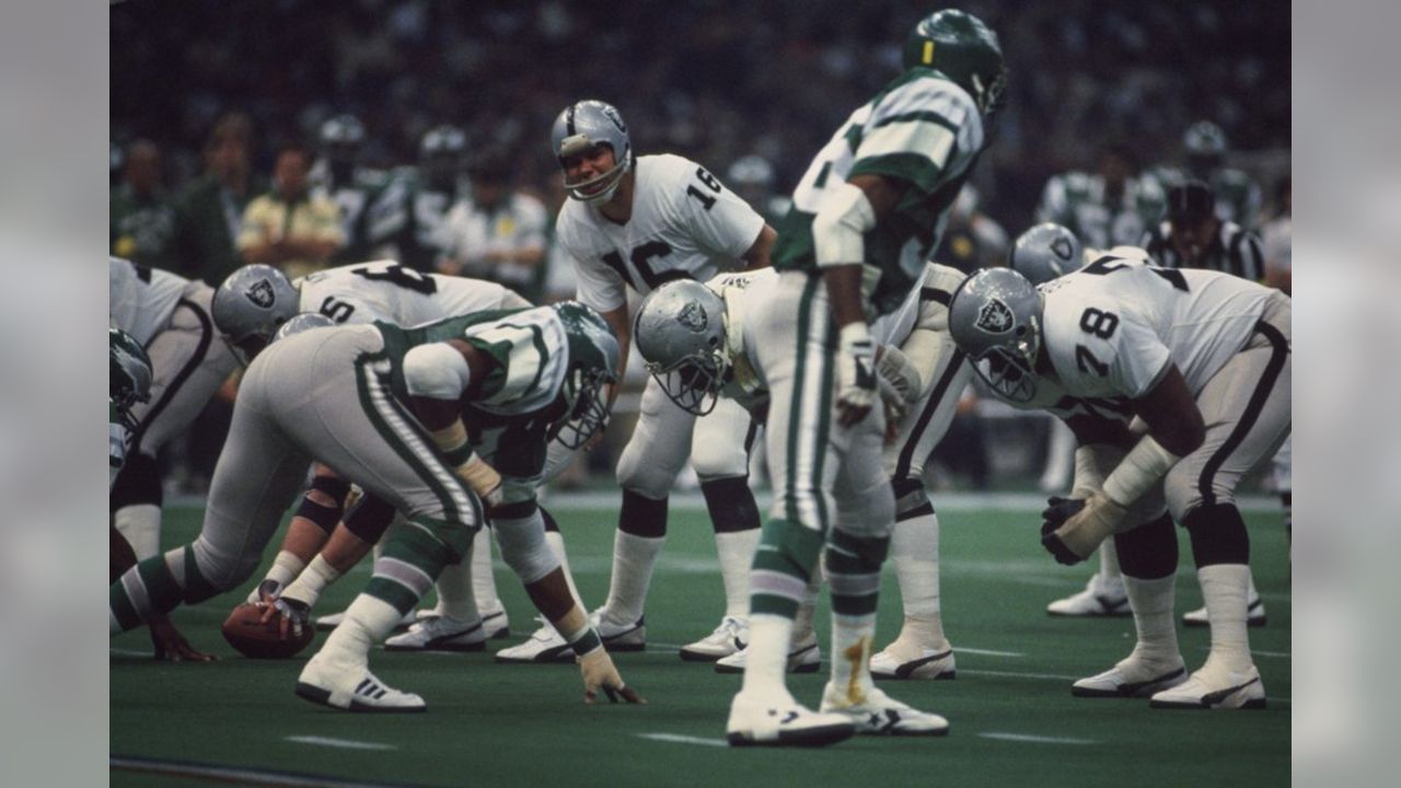 Remember when the Eagles played the Raiders in Super Bowl XV? Here's a  recap – Daily Local